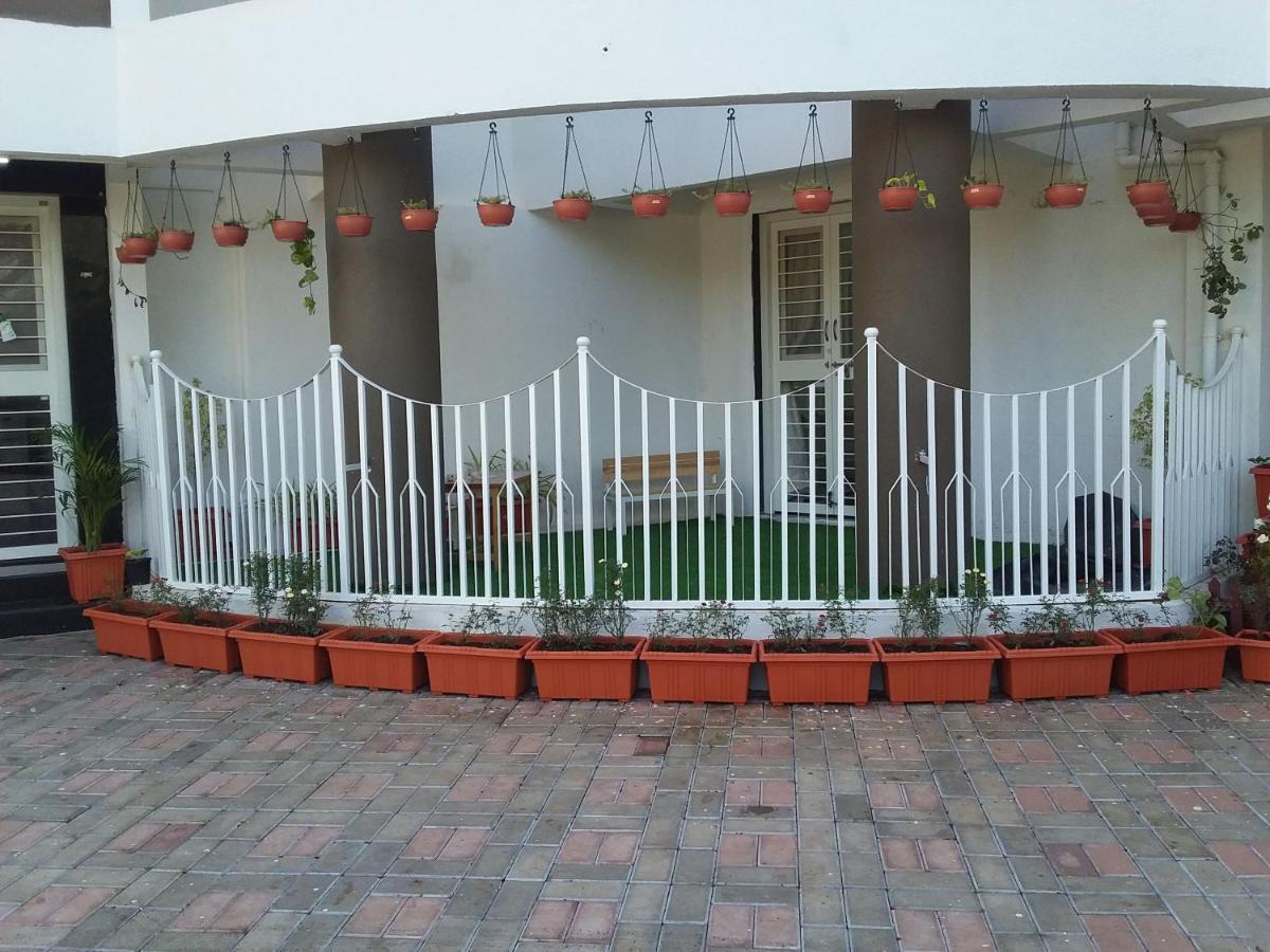 Stay Nc Homestay Nashik Eksteriør billede